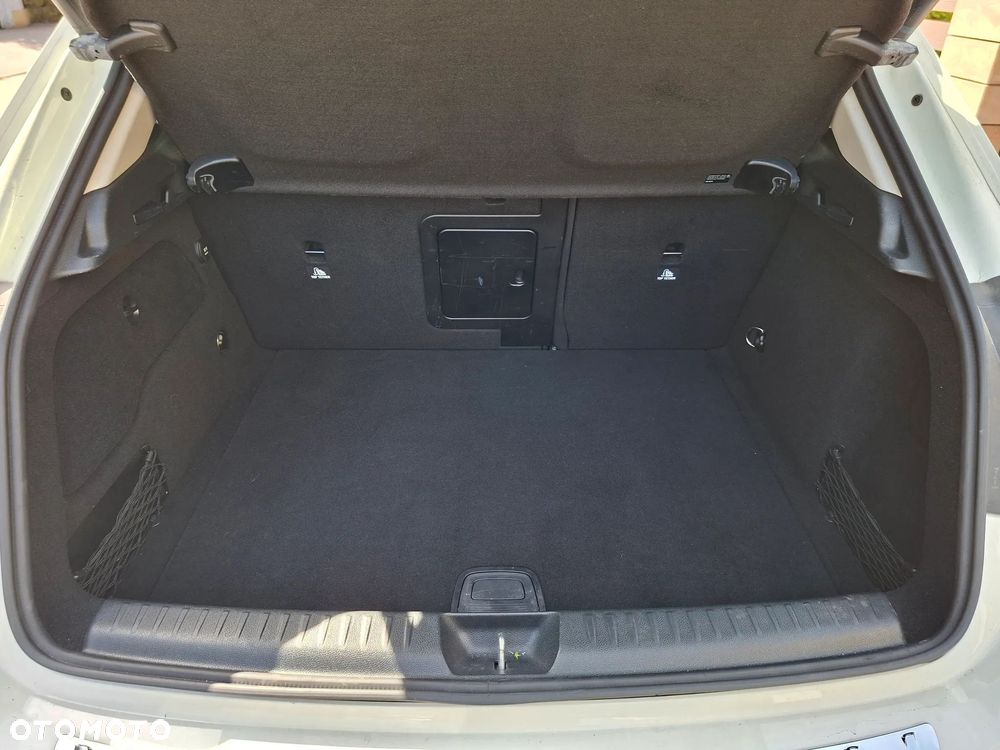 Mercedes-Benz GLA 250 4Matic 7G-DCT SCORE - 18