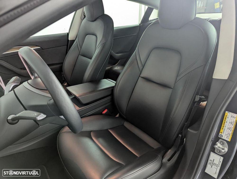 Tesla Model 3 Long Range Tração Traseira - 17