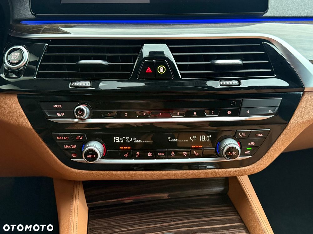 BMW Seria 5 520i mHEV Luxury Line sport - 33