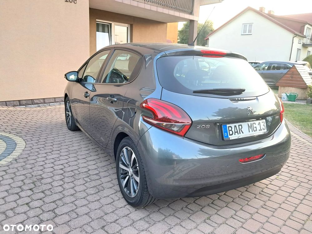 Peugeot 208 PureTech 82 Allure - 4