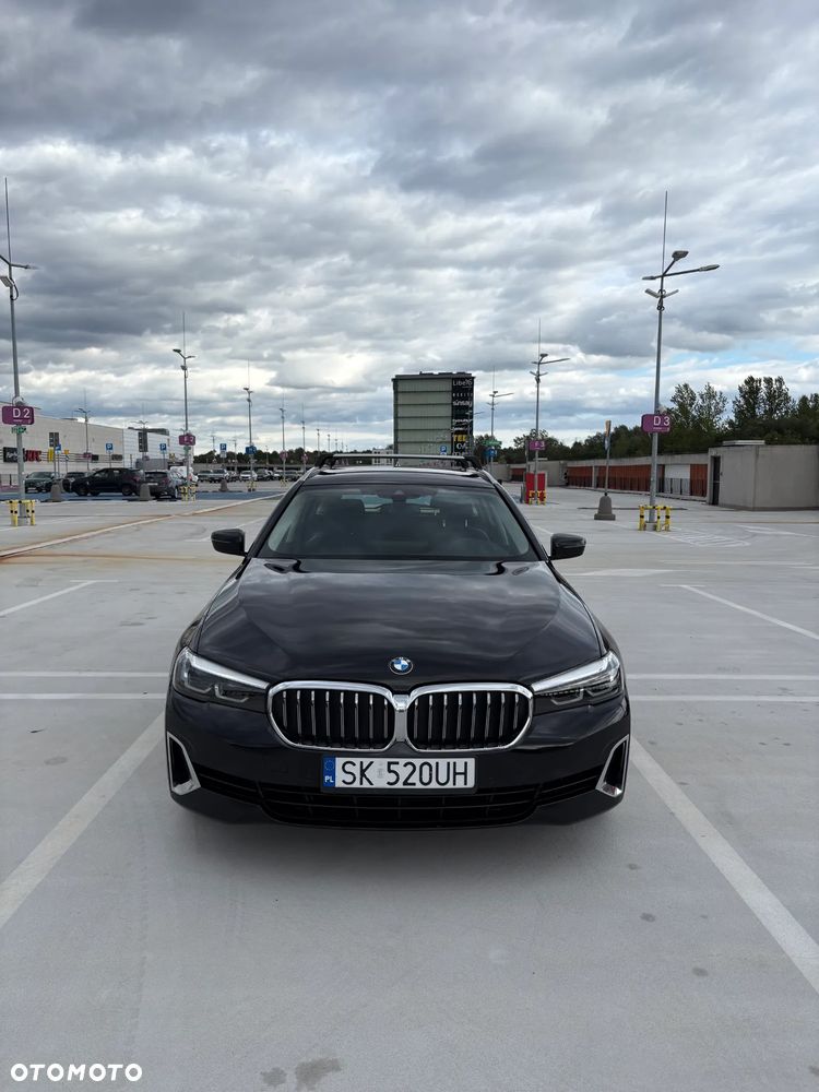 BMW Seria 5 520d Luxury Line - 2
