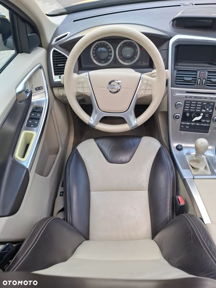Volvo XC 60 D5 AWD Summum - 16