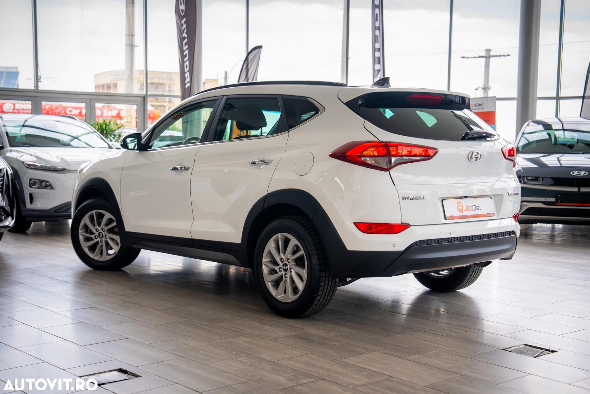 Hyundai Tucson blue 1.7 CRDi 2WD Style - 3