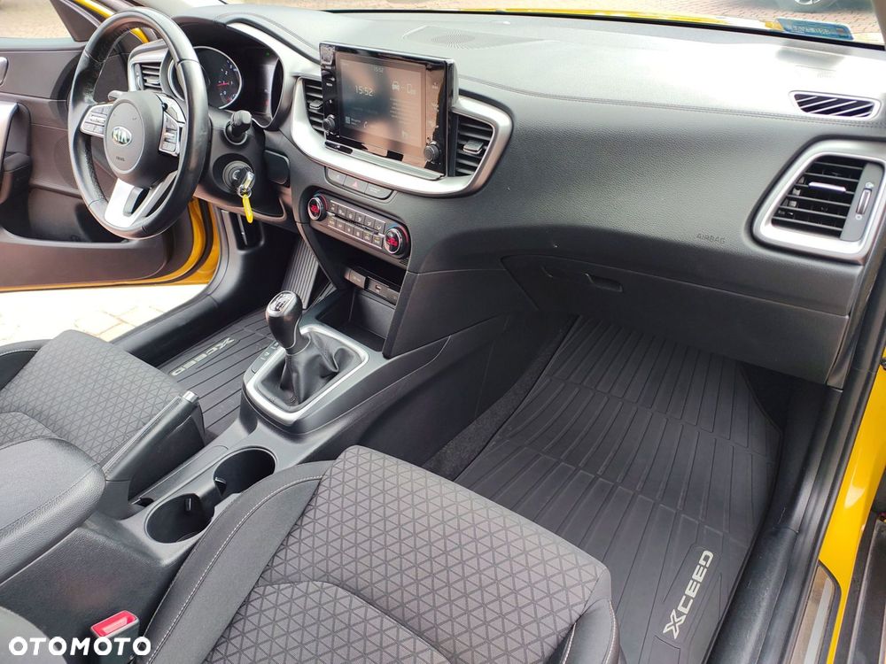 Kia XCeed 1.4 T-GDI M - 19