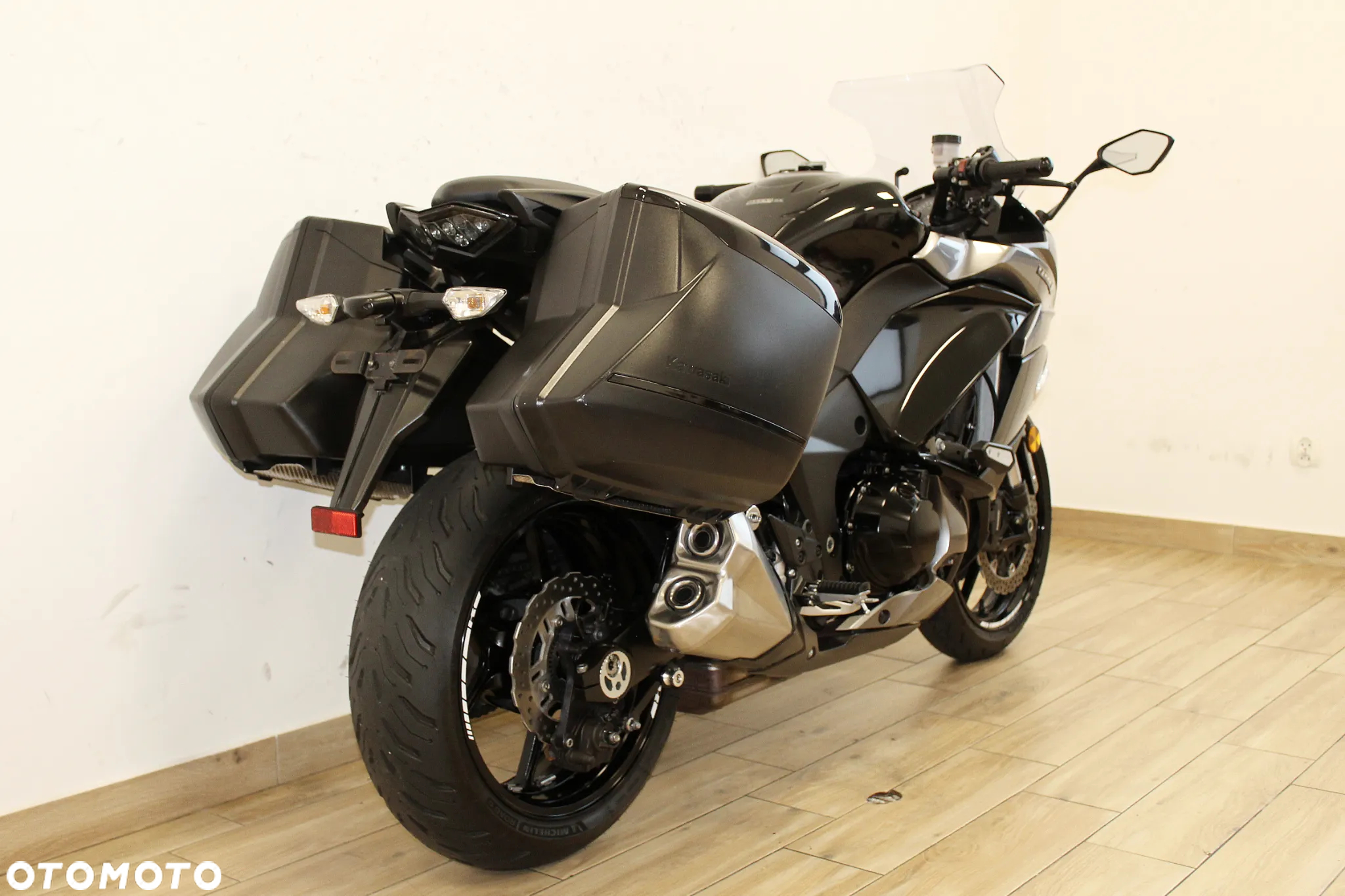 Kawasaki Ninja 1000 SX - 11