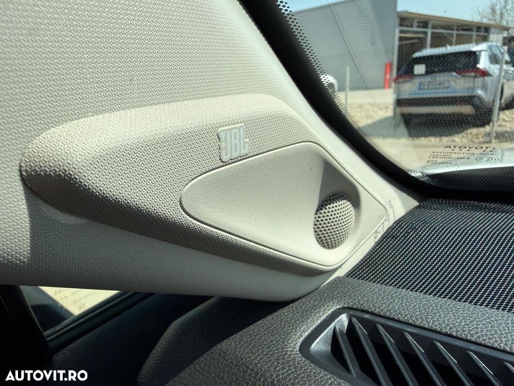 Toyota RAV4 2.5 VVT-iE 4x4 Luxury Premium - 31