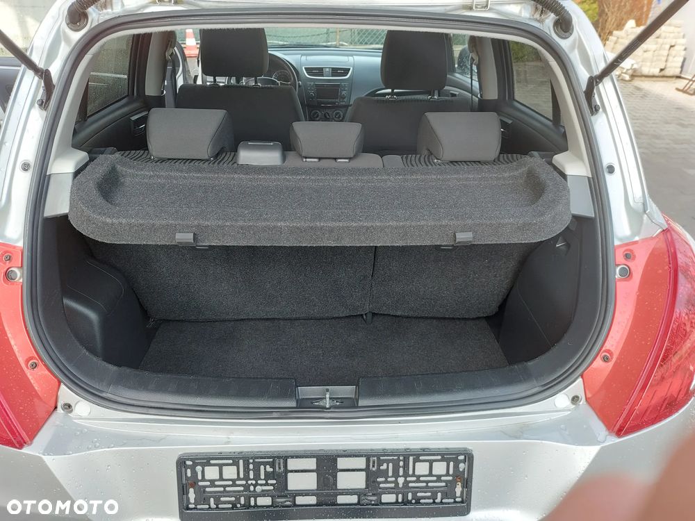 Suzuki Swift - 12