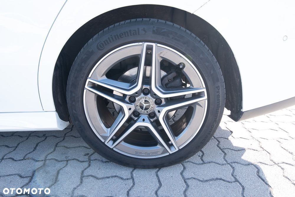 Mercedes-Benz CLA 200 4-Matic AMG Line 8G-DCT - 15