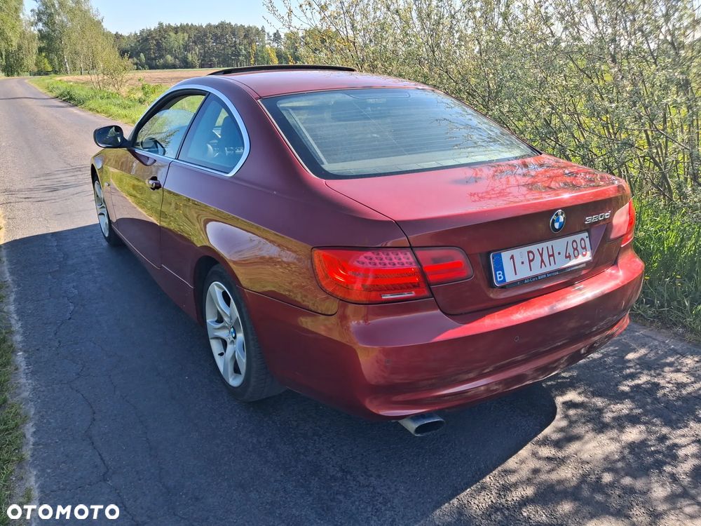 BMW Seria 3 320d DPF Edition Fleet Sport - 13