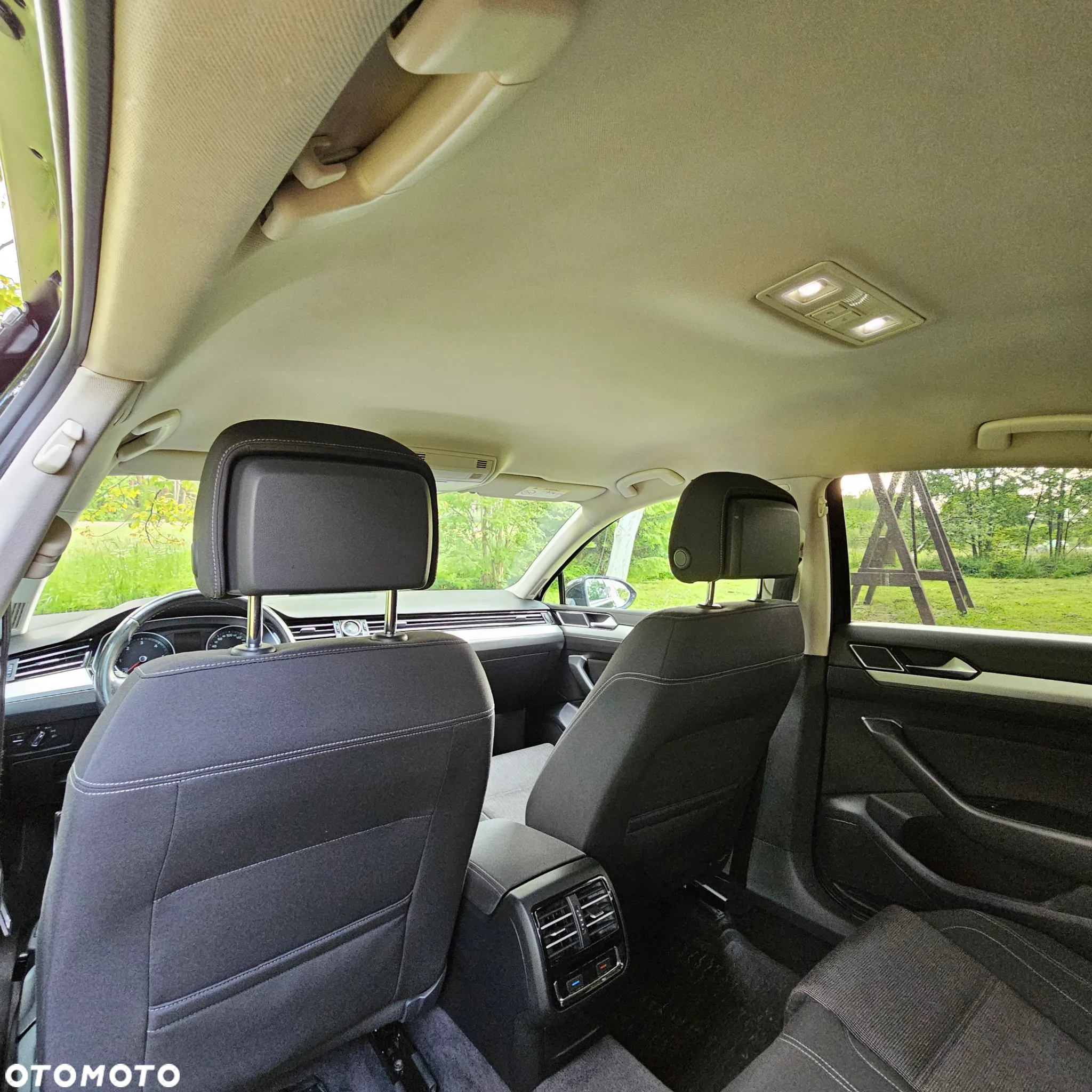 Volkswagen Passat 2.0 TDI BMT Comfortline DSG - 11