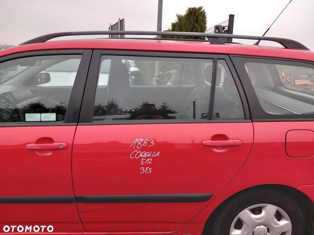 TOYOTA COROLLA E12 DRZWI LEWE TYLNE LEWY TYŁ KOMBI KOLOR: 3E5 - 1