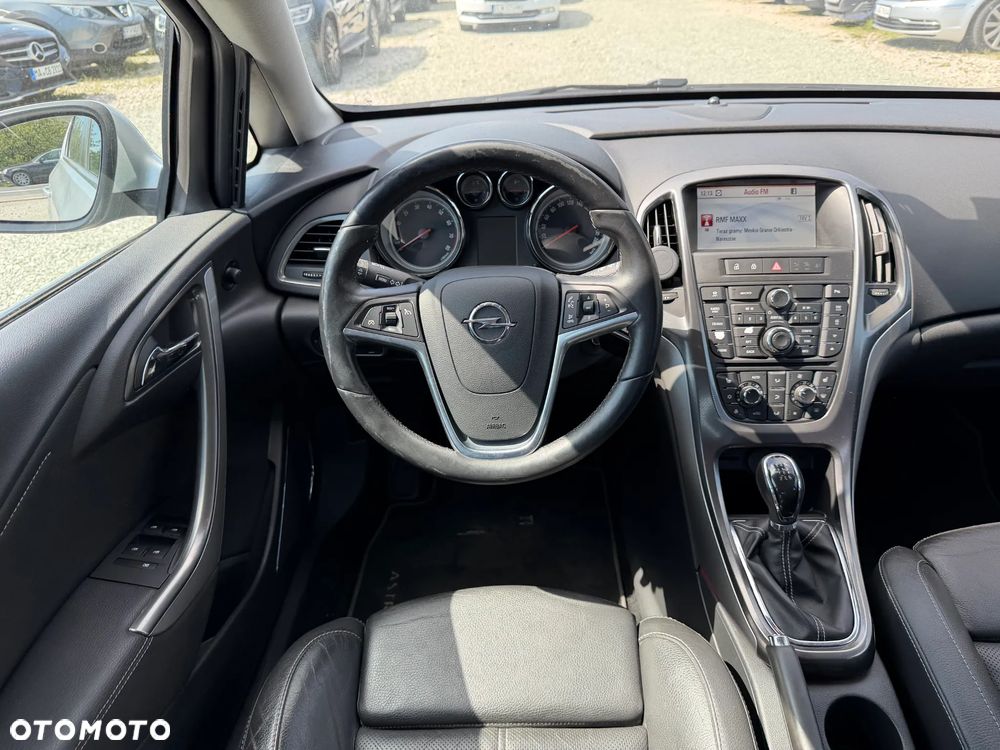 Opel Astra 1.4 Turbo Innovation - 32
