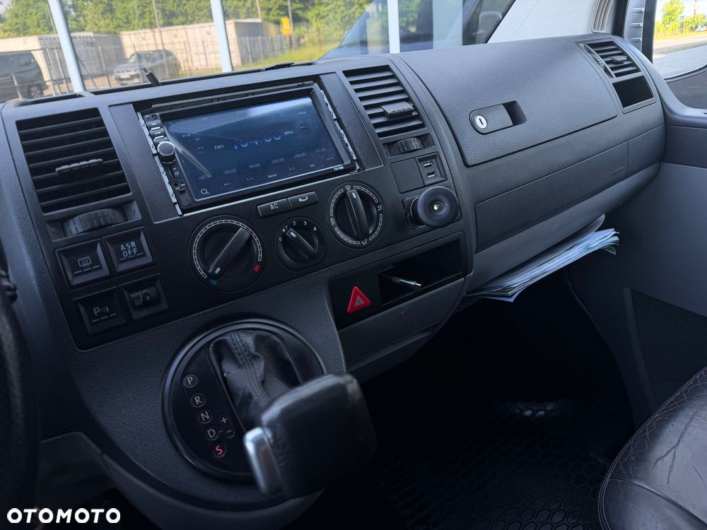 Volkswagen Transporter - 9