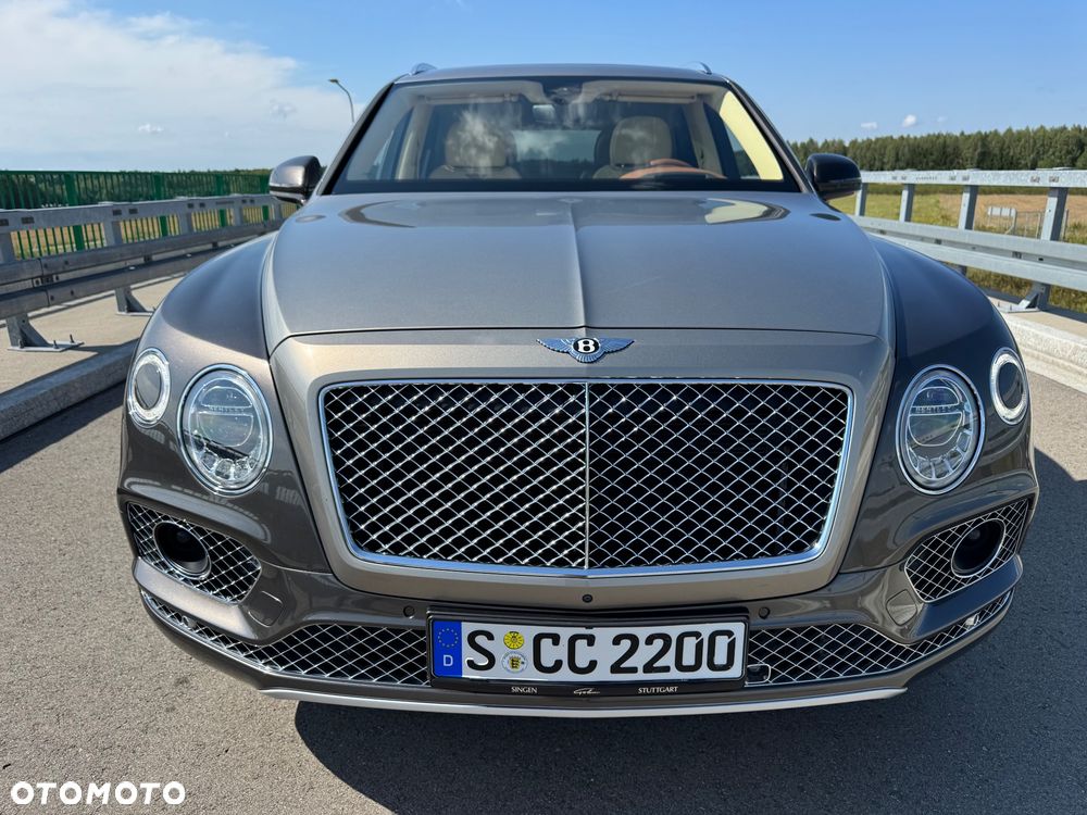 Bentley Bentayga W12 - 25