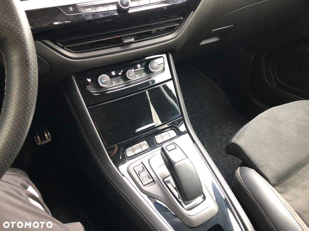 Opel Grandland X 1.6 T Design Line S&S - 19