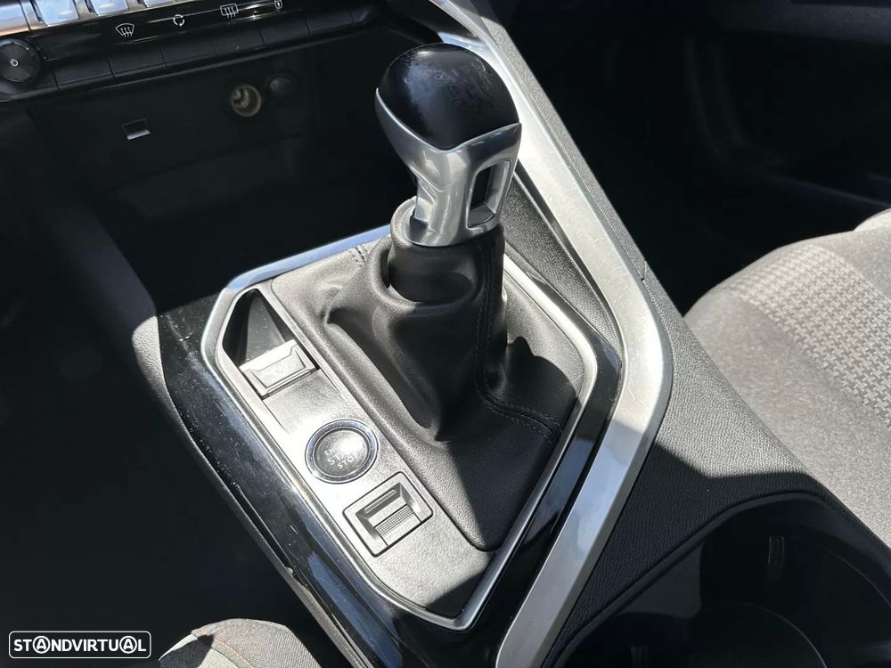Peugeot 3008 - 41
