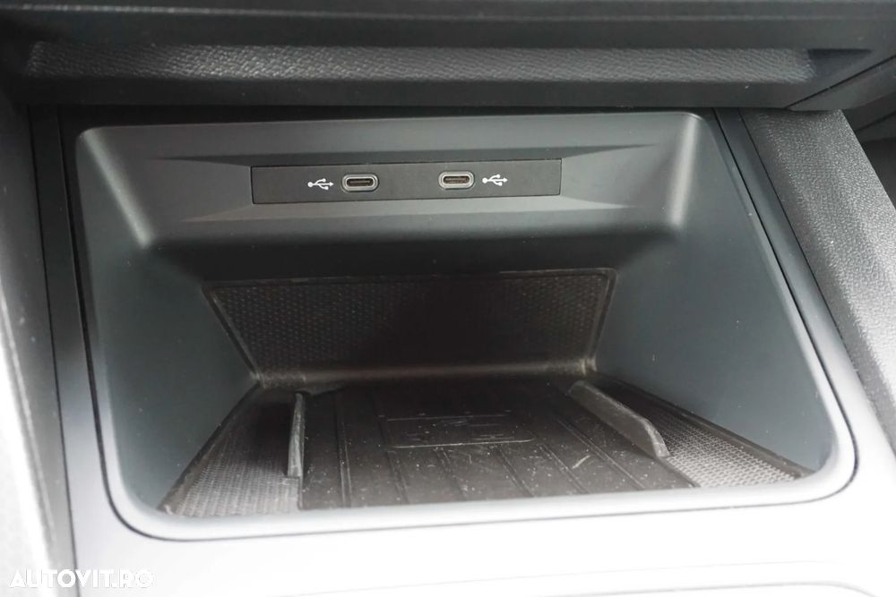 Seat Leon ST 2.0 TDI DSG7 Style - 28