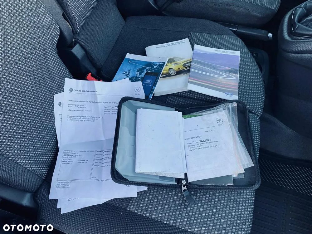 Ford CONNECT - 27