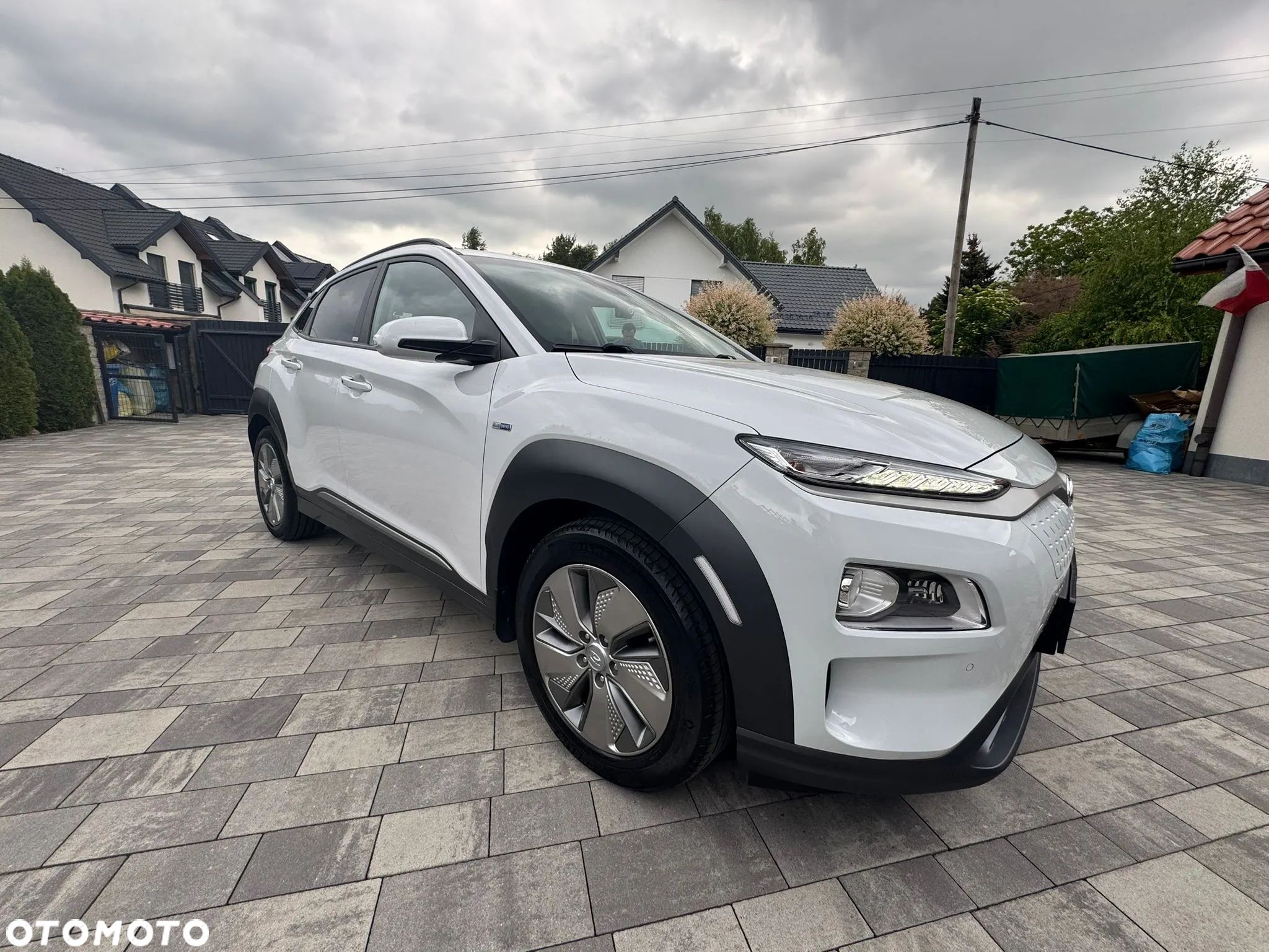 Hyundai Kona Electric 64kWh Premium - 1