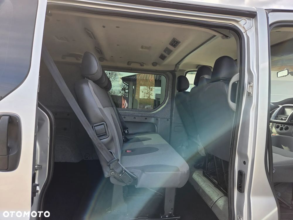 Renault Trafic - 16
