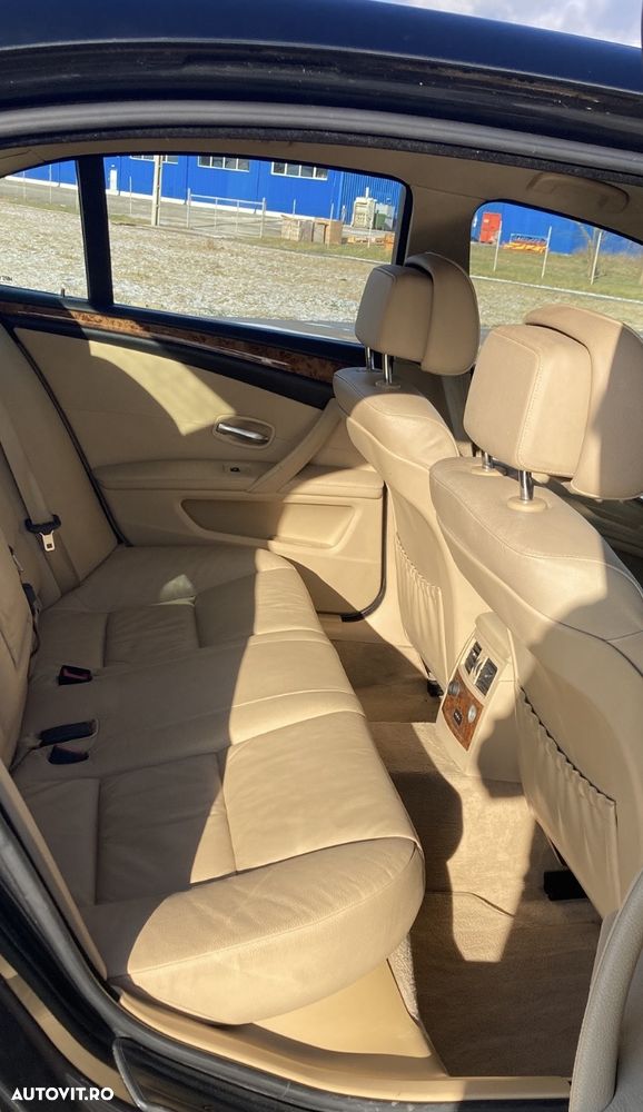 BMW Seria 5 520d Edition Lifestyle - 8