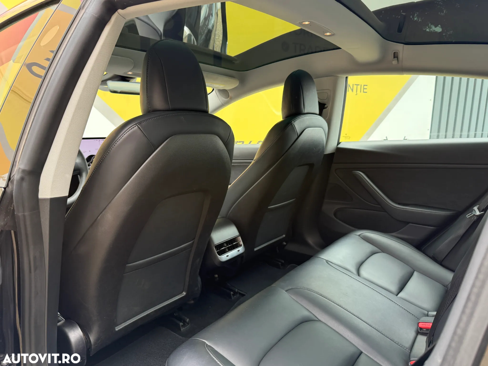 Tesla Model 3 Langstreckenbatterie Allradantrieb Dual Motor - 6