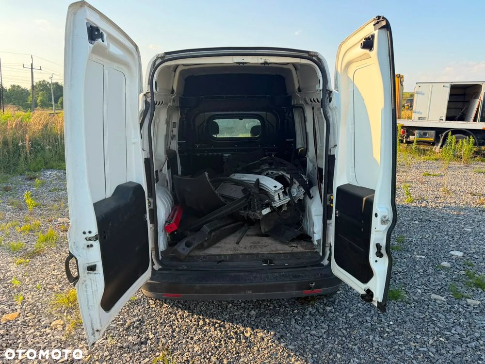 Fiat Doblo - 12