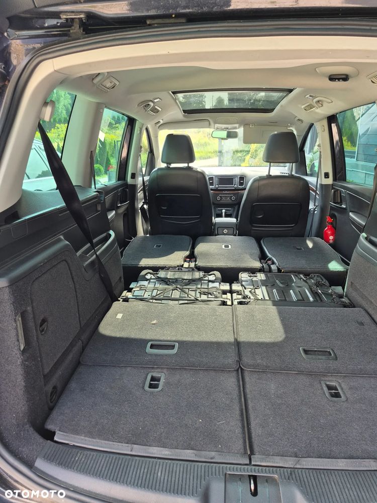 Volkswagen Sharan 2.0 TDI Comfortline DSG - 4
