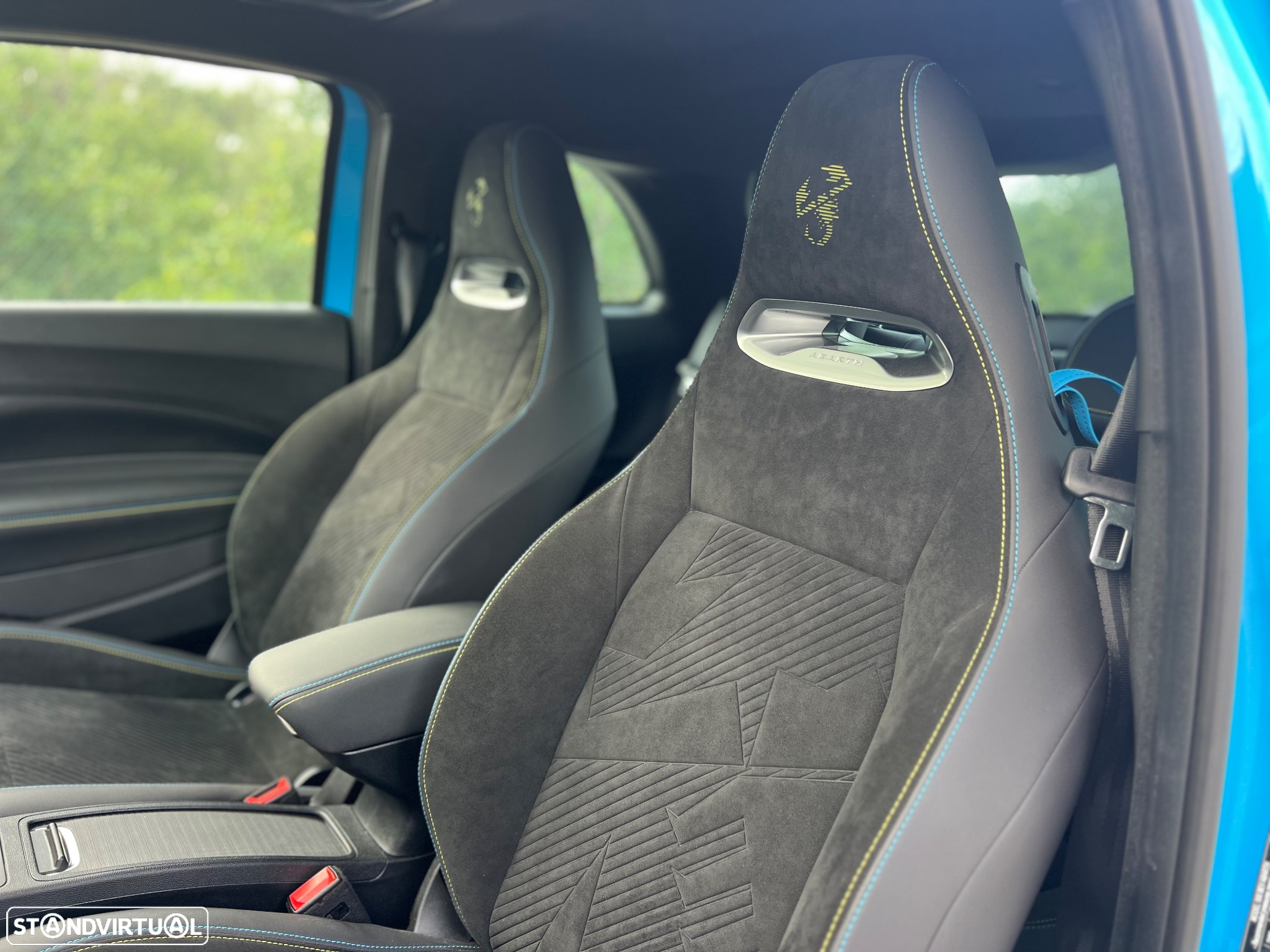Abarth 500e Scorpionissima - 11