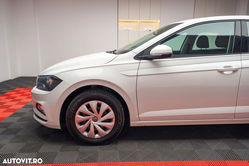 Volkswagen Polo - 8