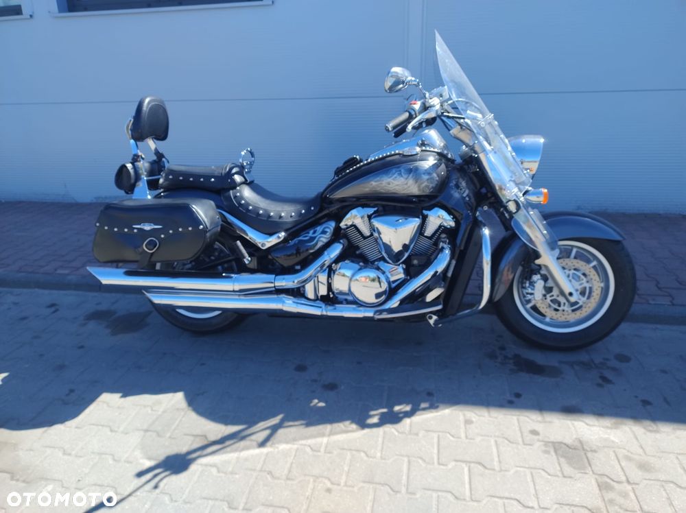 Suzuki Intruder - 5