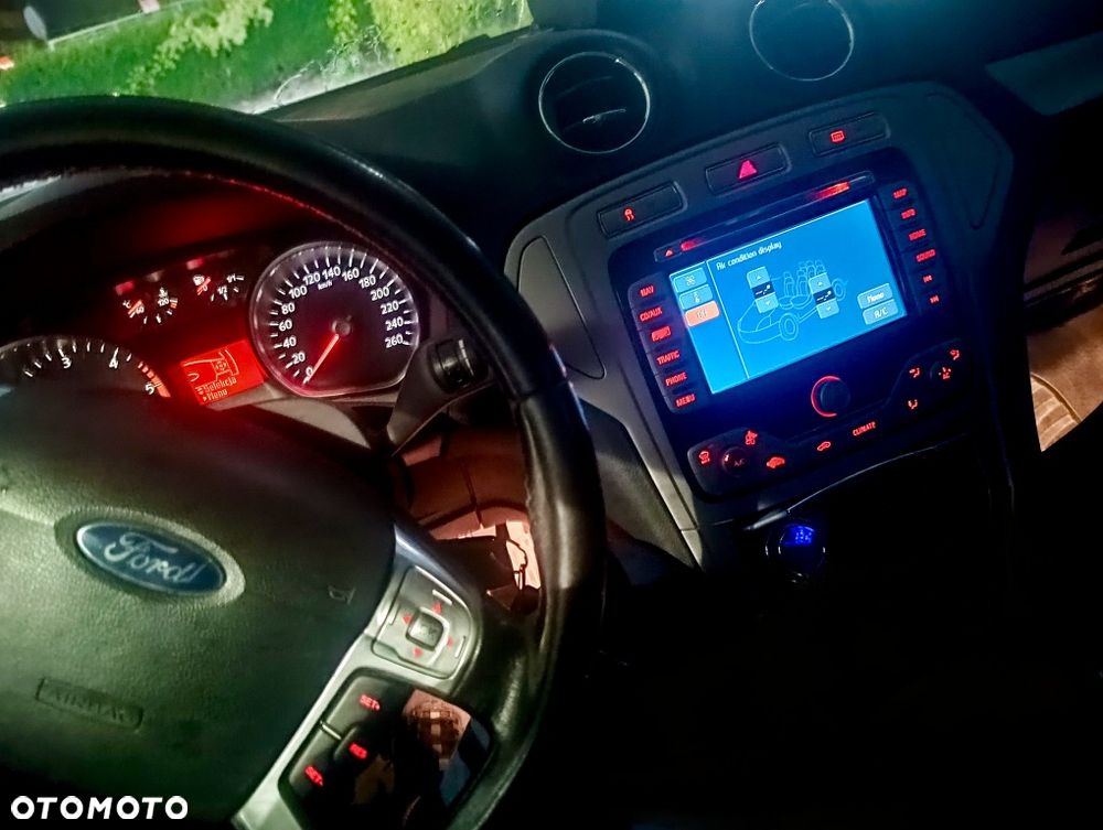 Ford Mondeo - 10