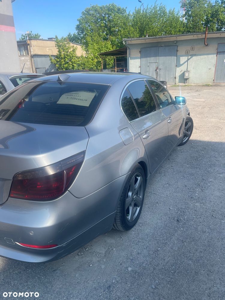BMW Seria 5 525d - 4