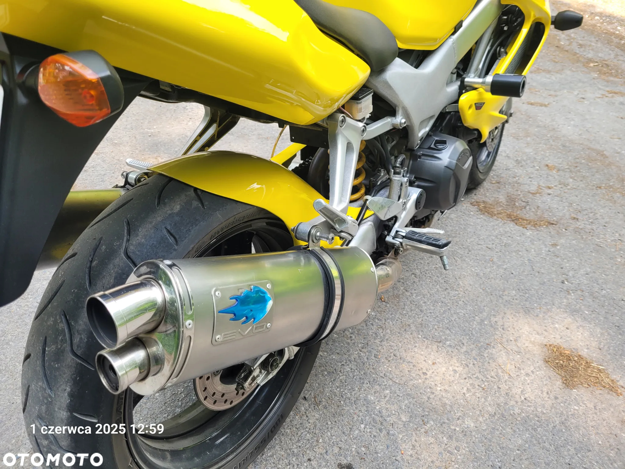 Honda VTR - 13