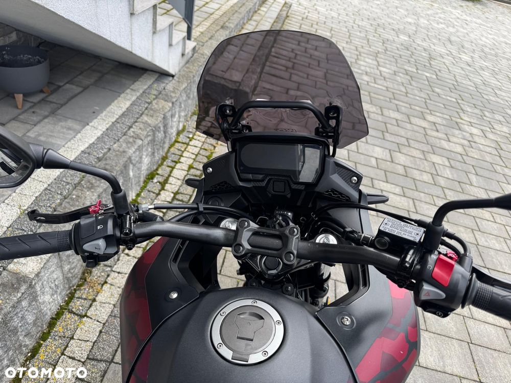 Honda CB - 12