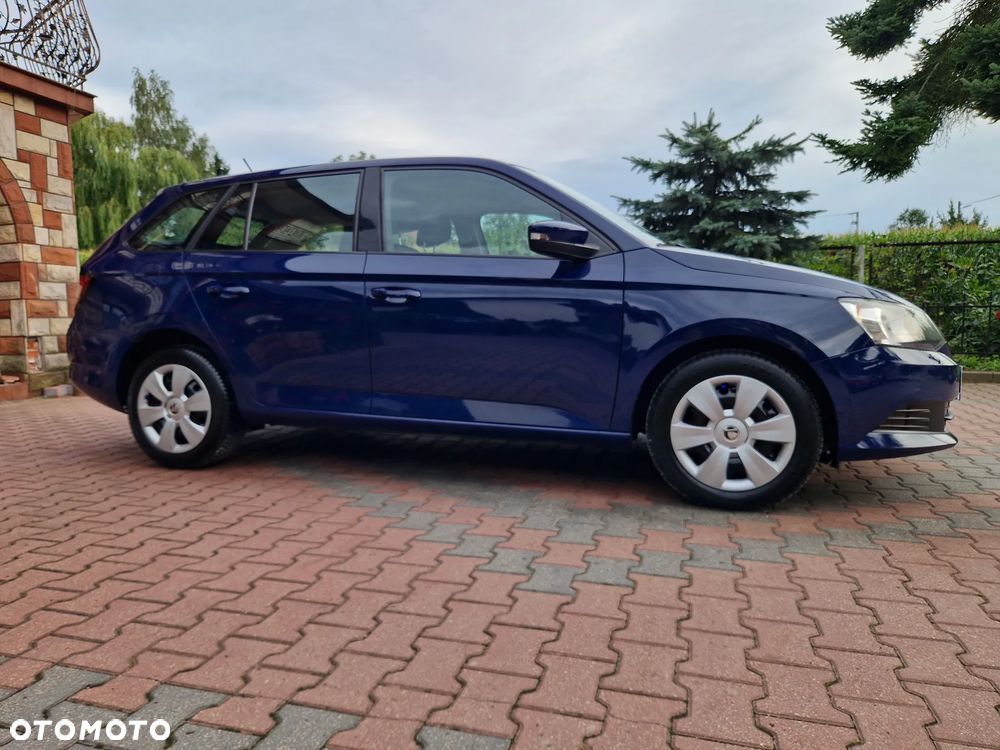 Skoda Fabia 1.2 TSI Active - 10