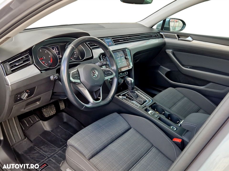 Volkswagen Passat - 18