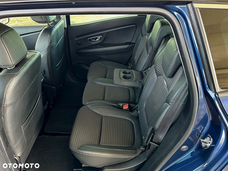 Renault Grand Scenic - 12