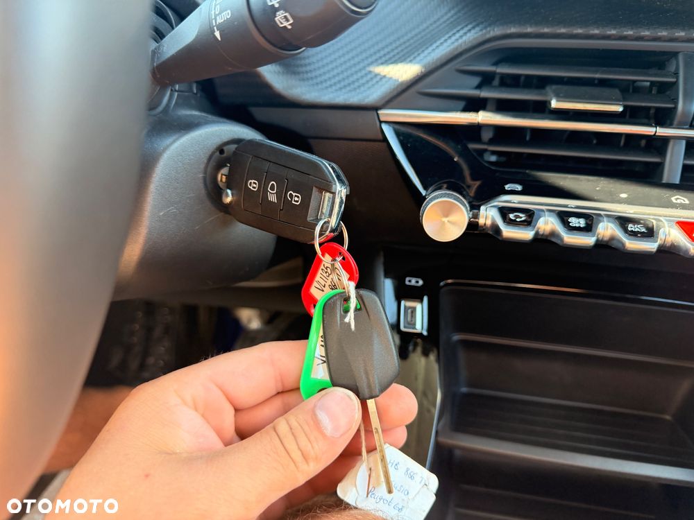 Peugeot 208 50kWh Style - 20