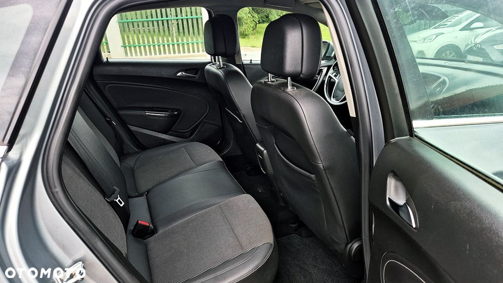 Opel Astra 1.6 Cosmo - 33