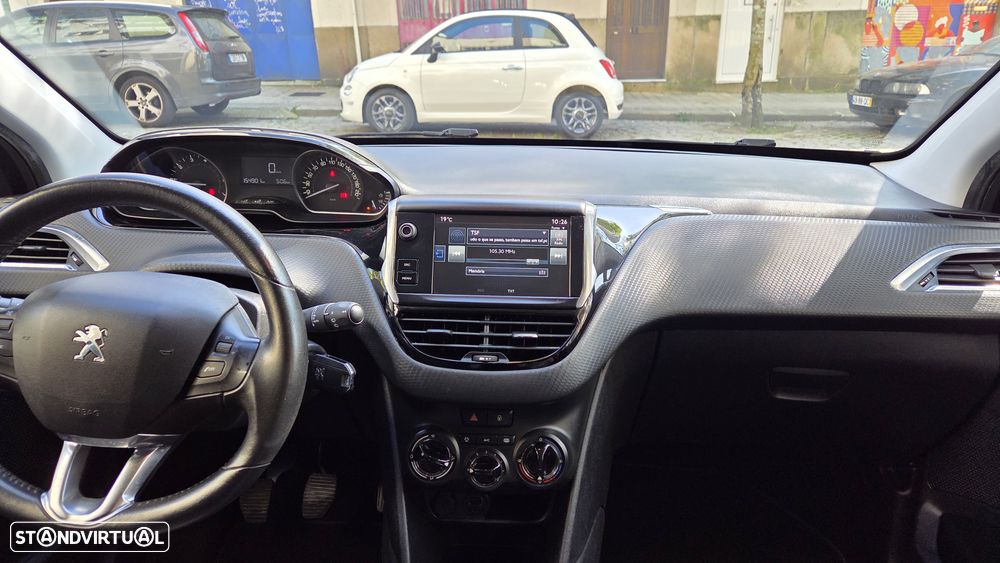 Peugeot 208 1.2 PureTech Style - 14
