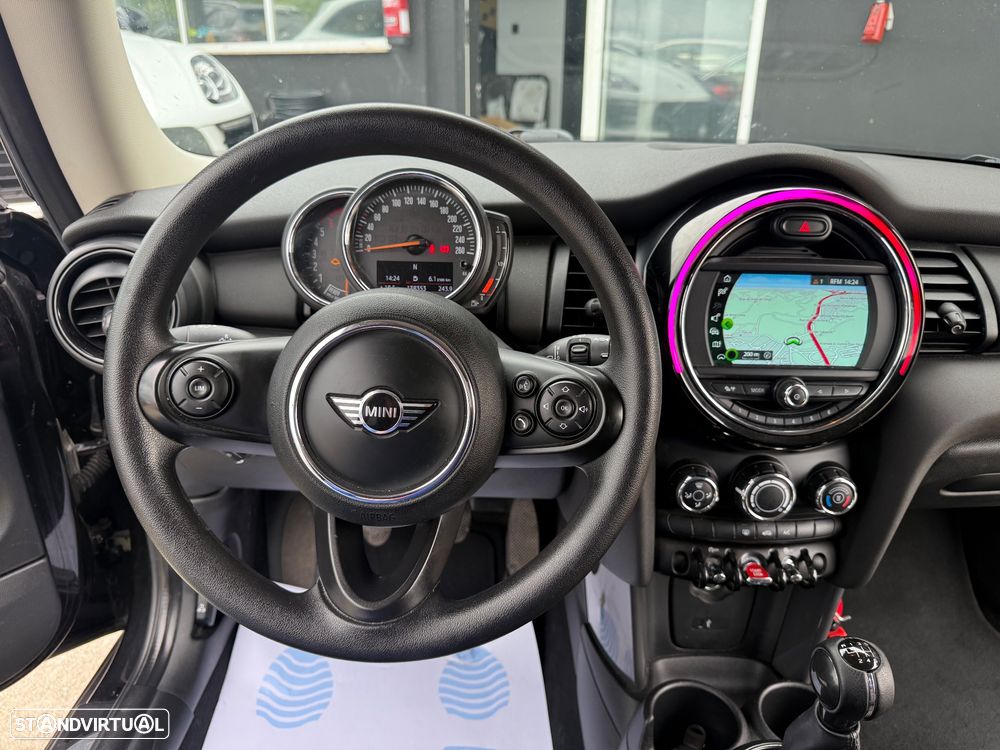 MINI 3 Portas Cooper D - 22