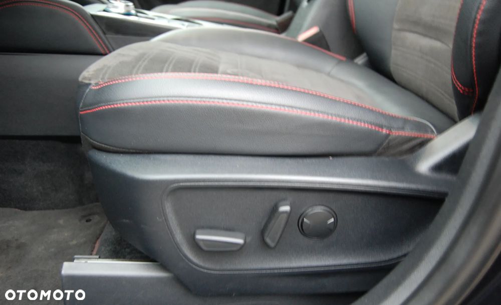 Ford Kuga 2.0 EcoBlue 4x4 ST-LINE X - 20