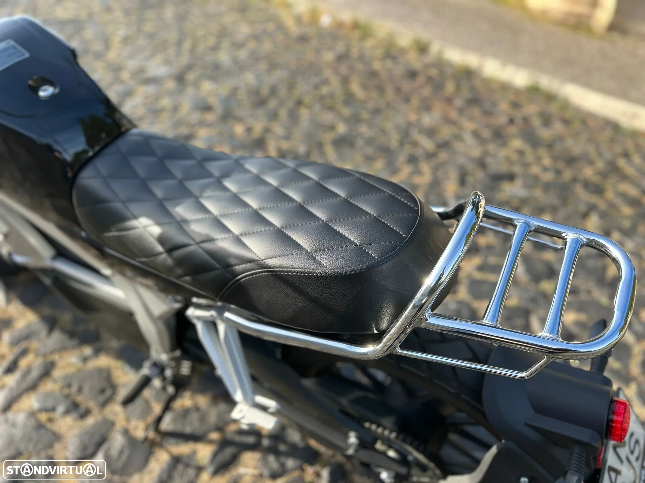 Horwin CR6 55AH CAFE RACER - 14