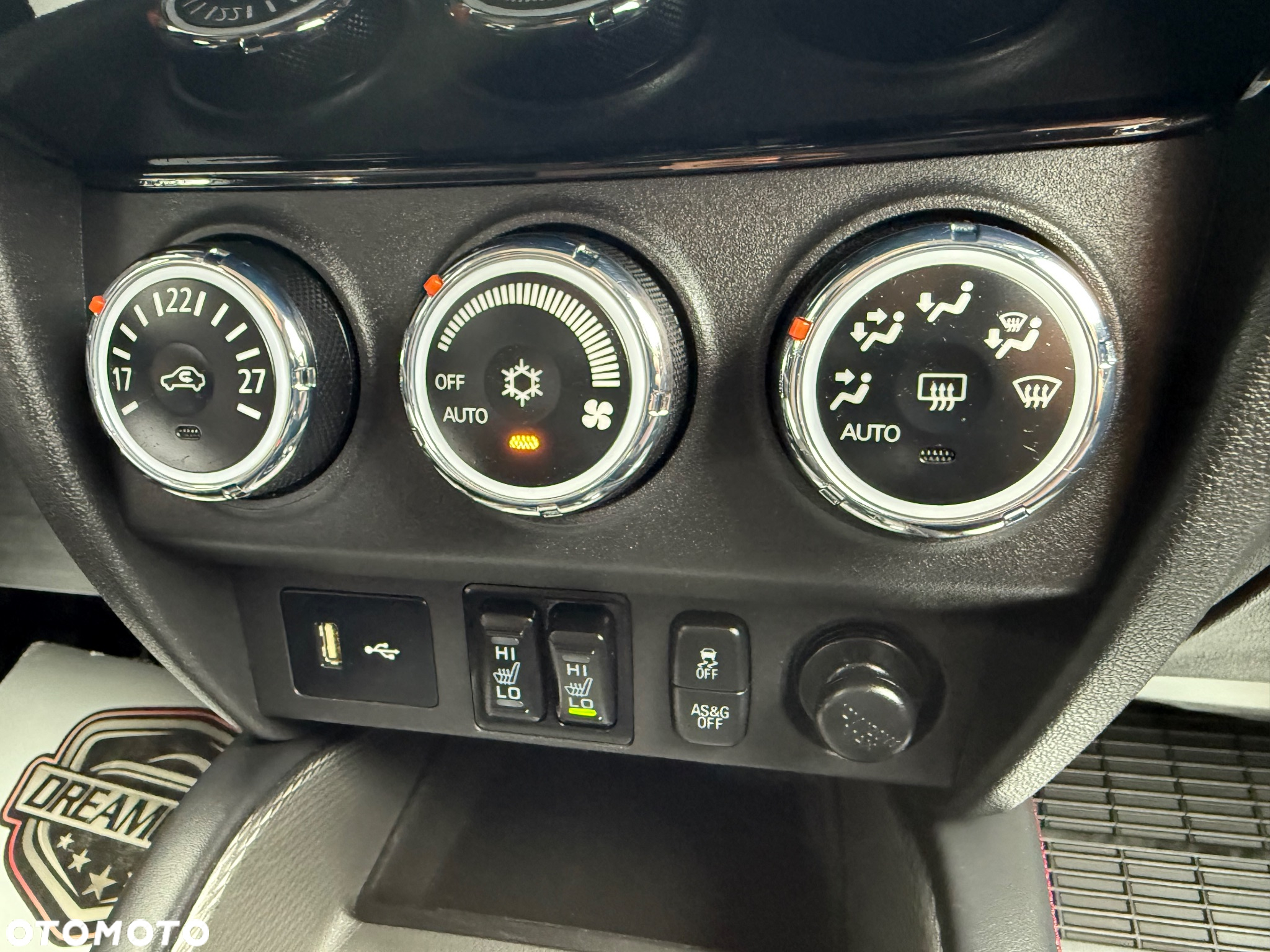 Mitsubishi ASX - 30