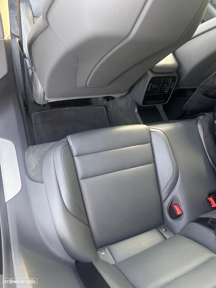 Porsche Taycan Sport Turismo Standard - 26