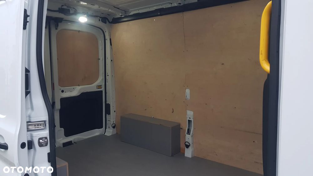 Ford Transit - 24