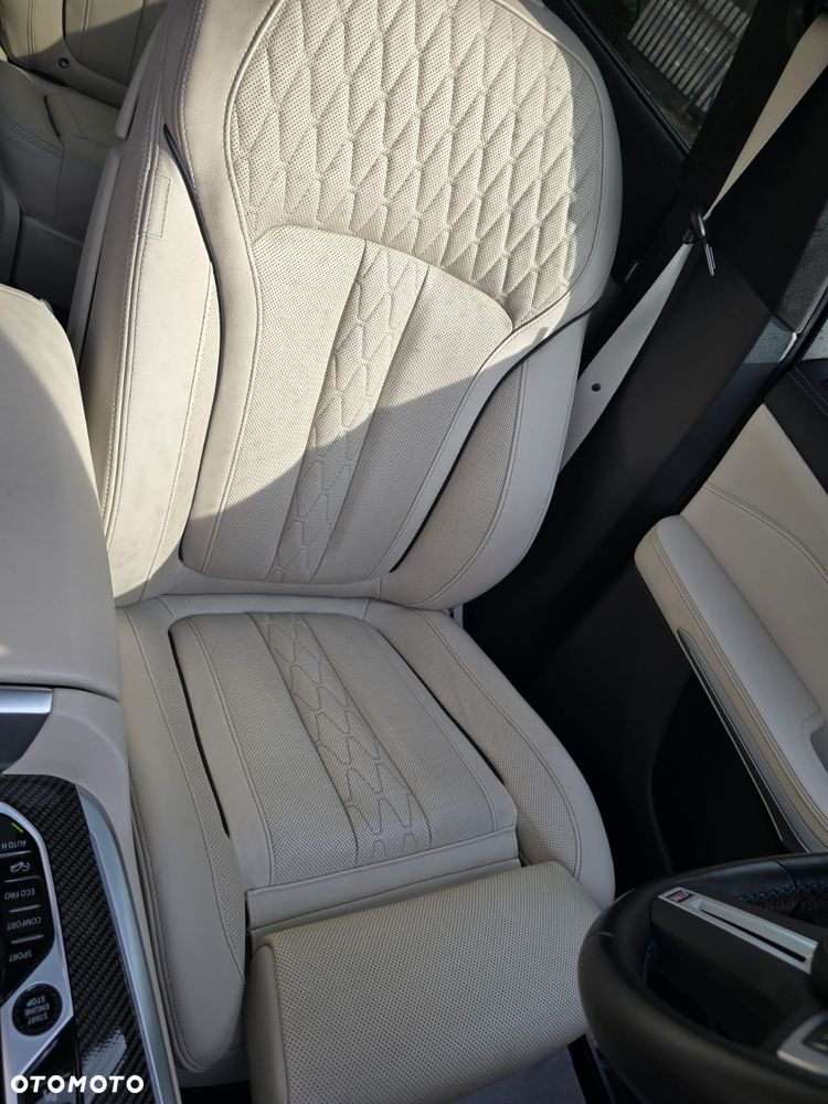 BMW X7 M60i xDrive mHEV M Sport Edition sport - 20