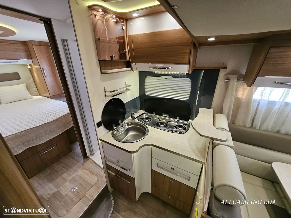 Pilote Sensation P746 CAIXA AUTOMÁTICA CAMA CENTRAL/ BASCULANTE - 48