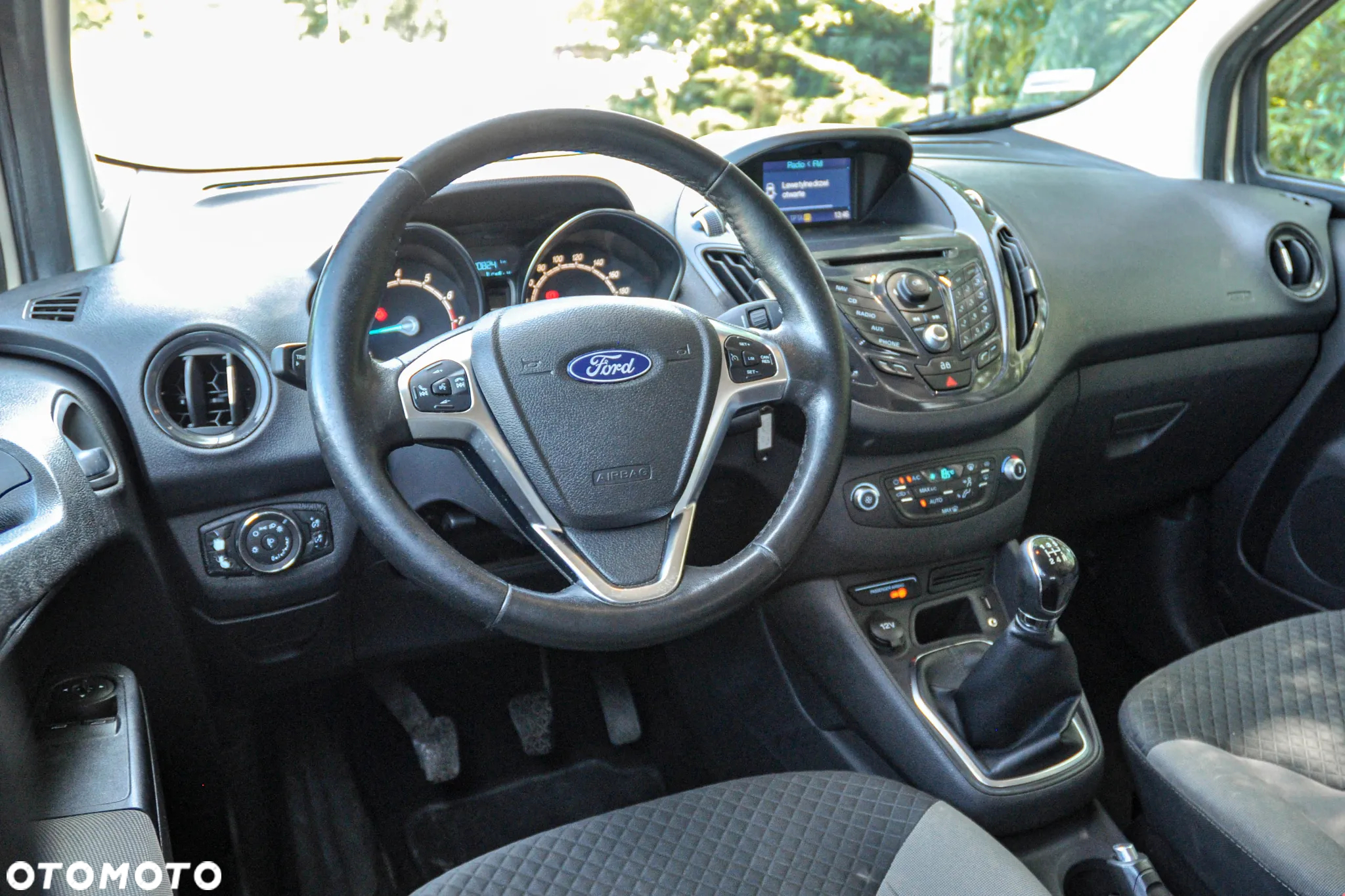 Ford Tourneo Courier - 9